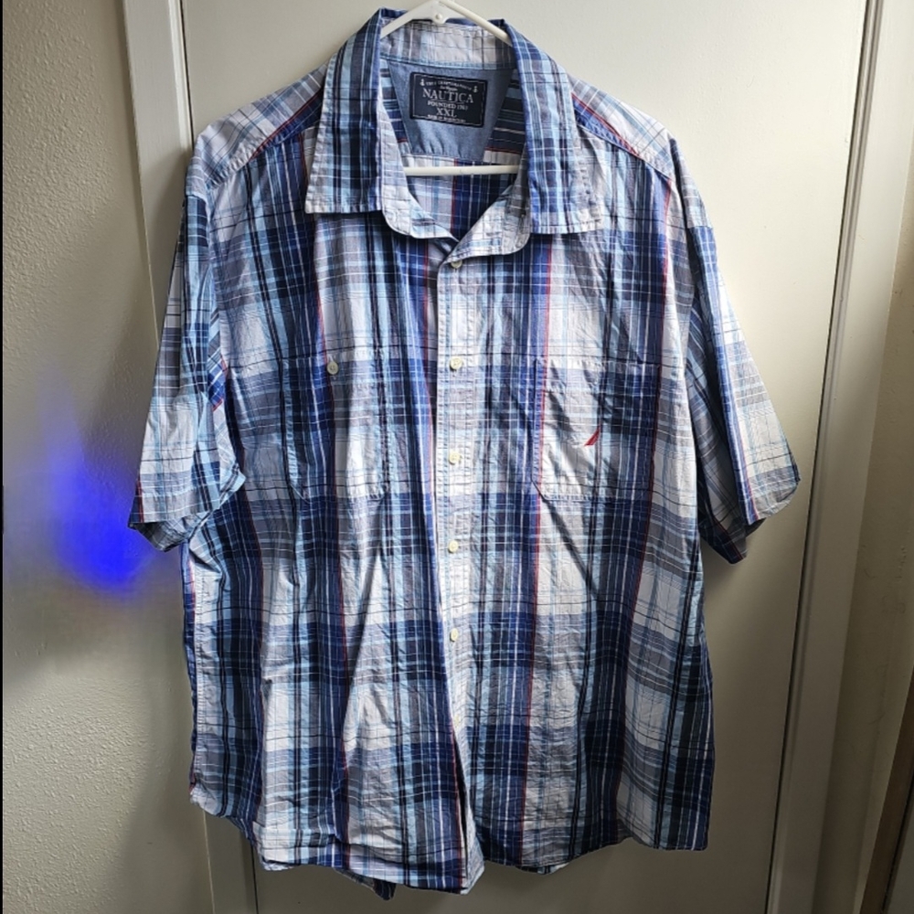 Nautica Men's Casual Blue and White Plaid Shirt